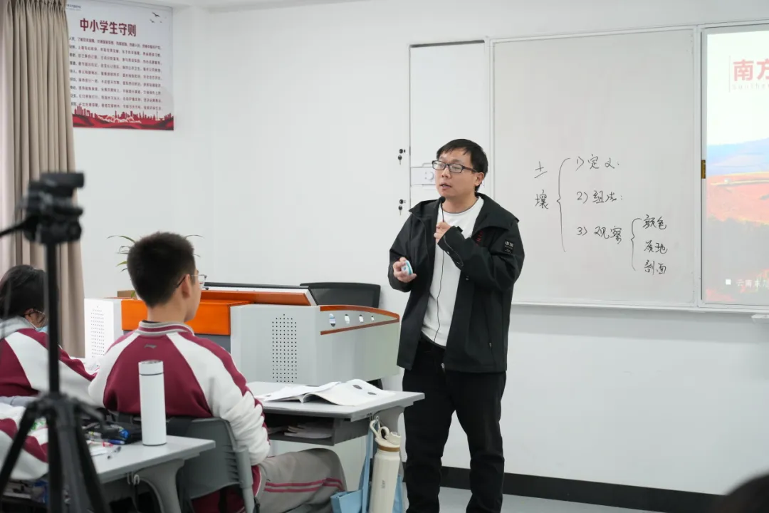 1765508652330305.png 1765508652330305.png